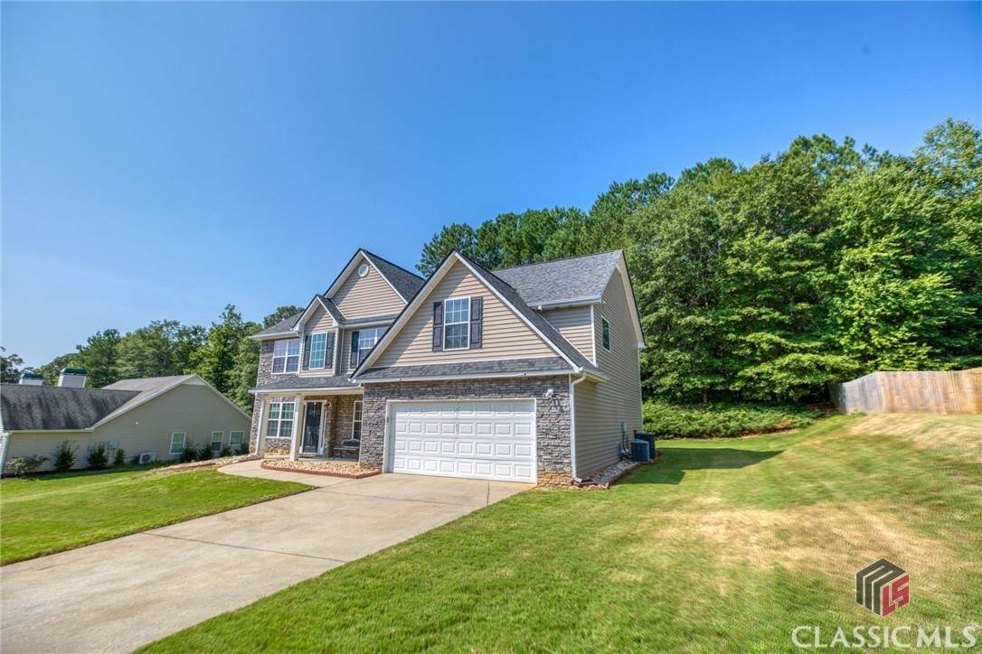 602 Wellington Lane - Photo 1