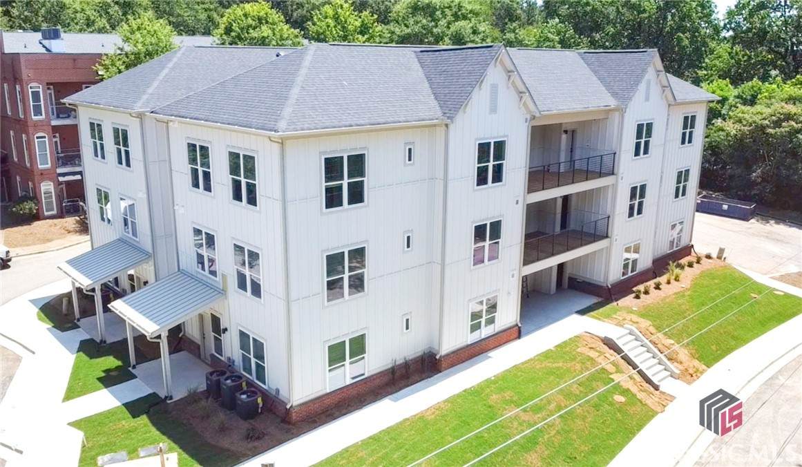 260 Martha Drive - Photo 1