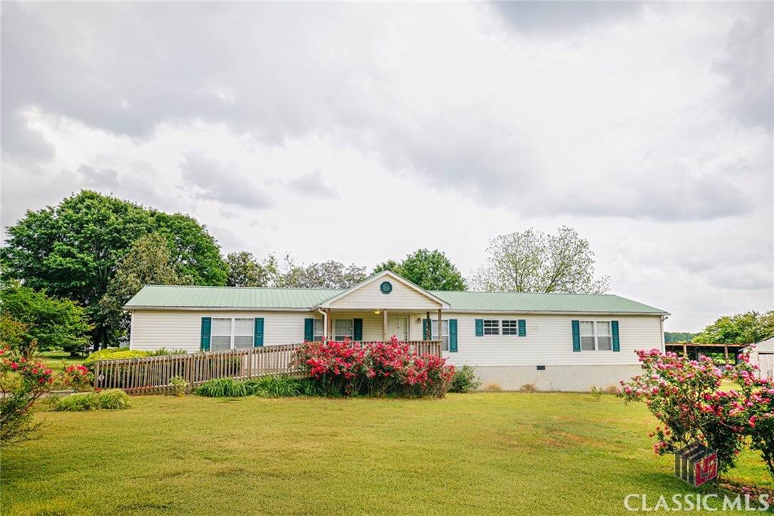 6392 Athens Highway - Photo 1