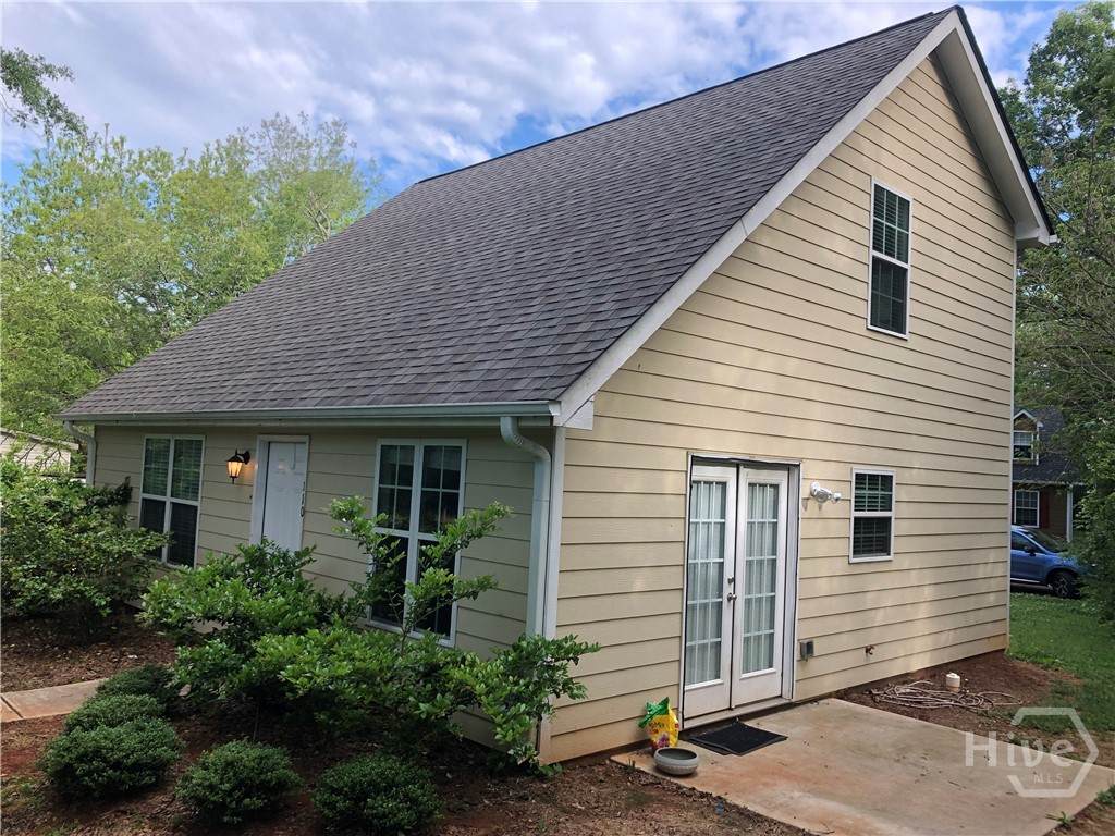 110 White Terrace - Photo 1