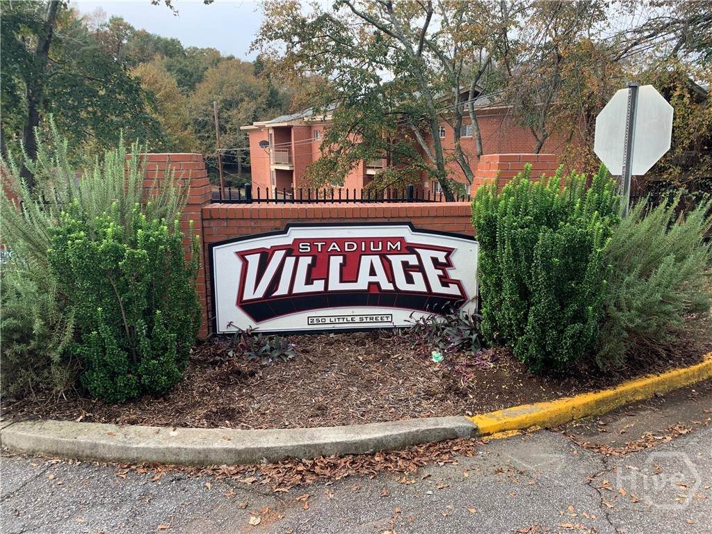 250 Little Street - Photo 1