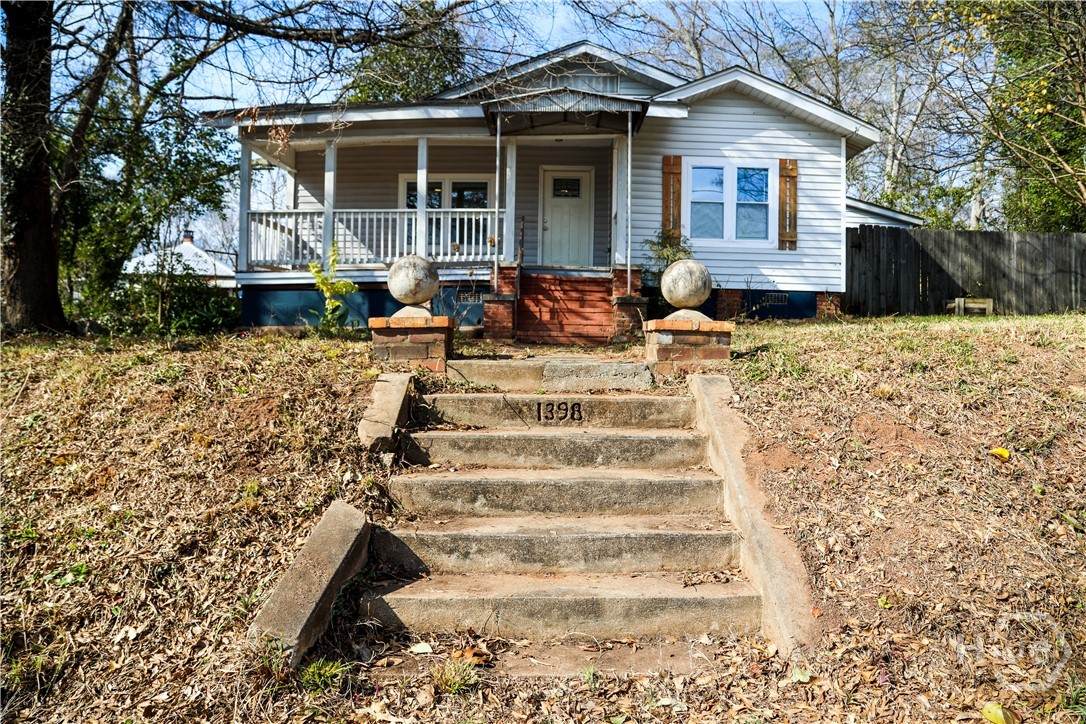 1398 Hancock Avenue - Photo 1