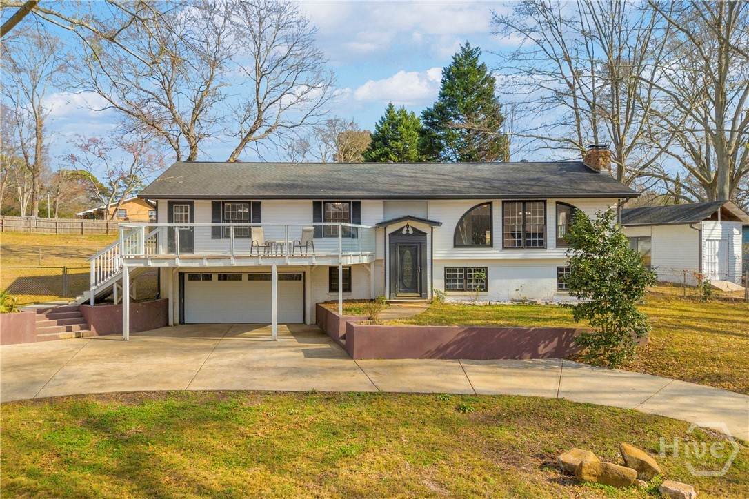 83 Kings Drive - Photo 1