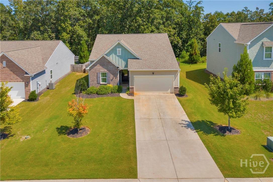 213 Sinclair Way - Photo 1