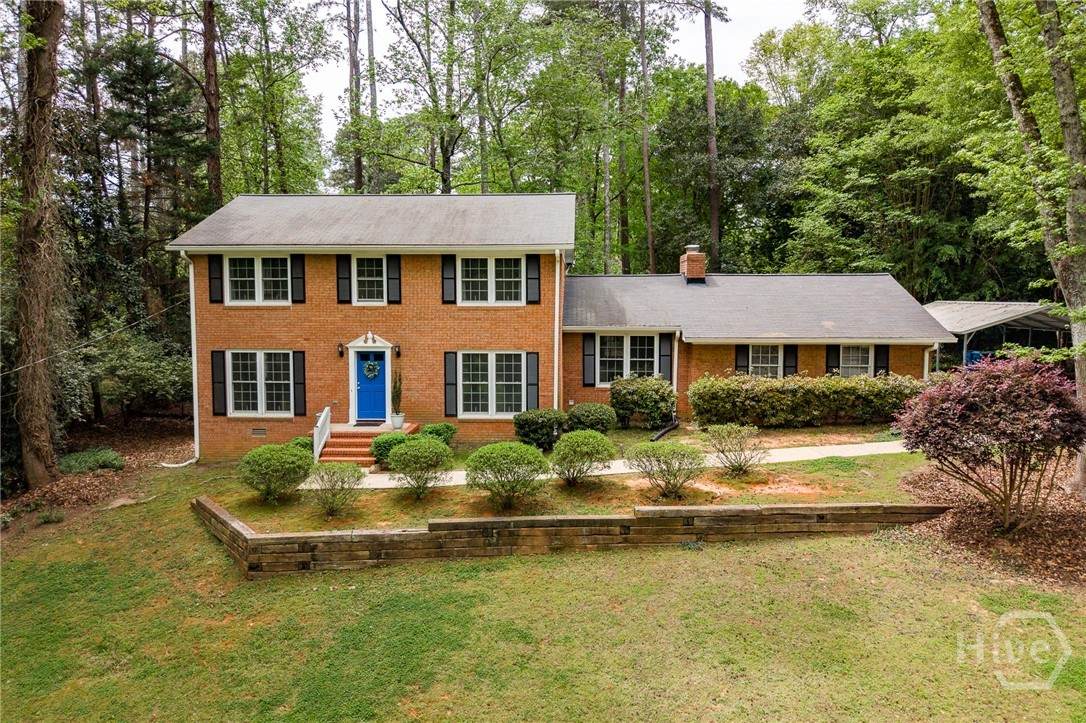 140 Rollingwood Drive - Photo 1