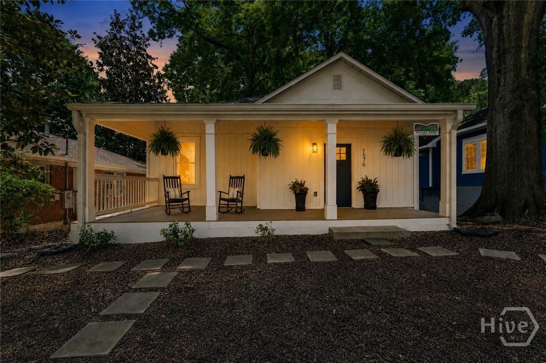 1576 Elixir Avenue - Photo 1