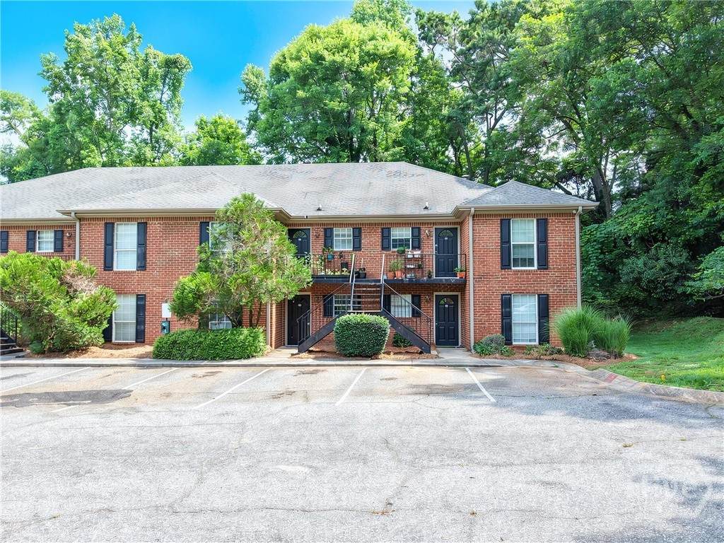1055 Baxter Street - Photo 1