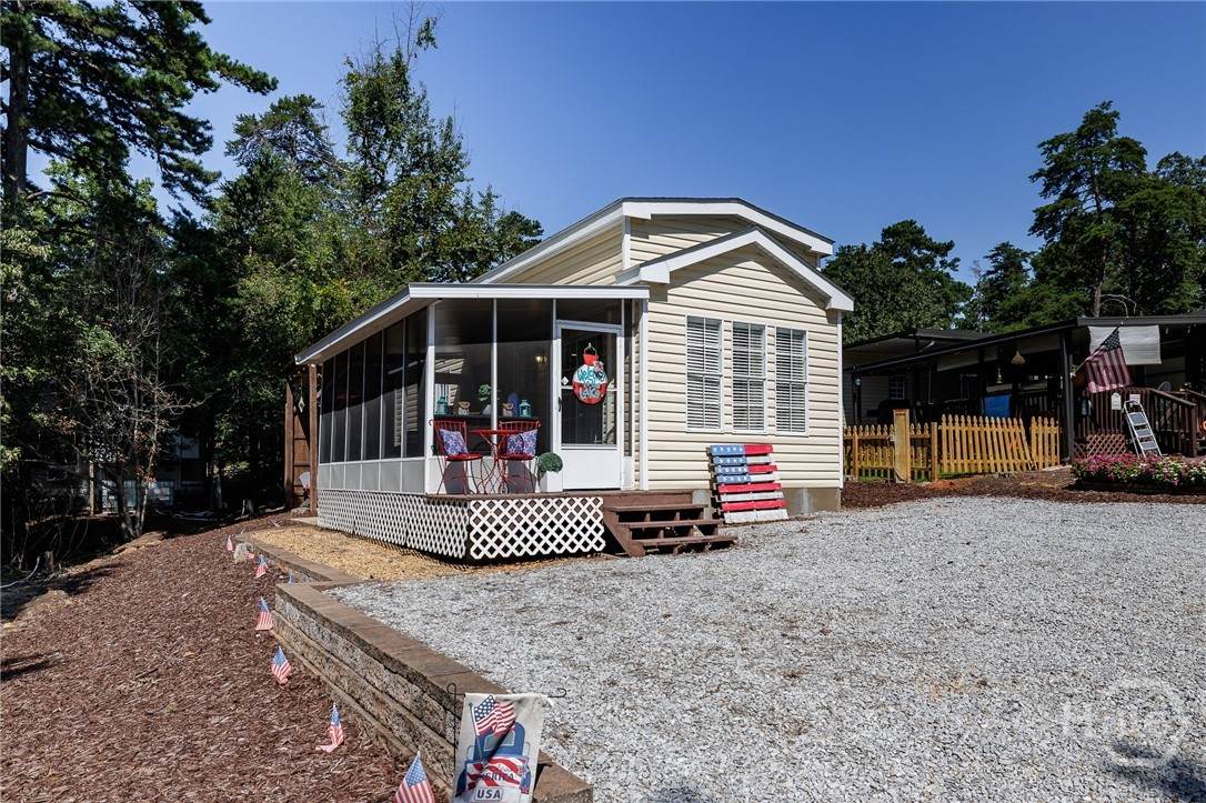 44 Admiral Drive - Photo 1