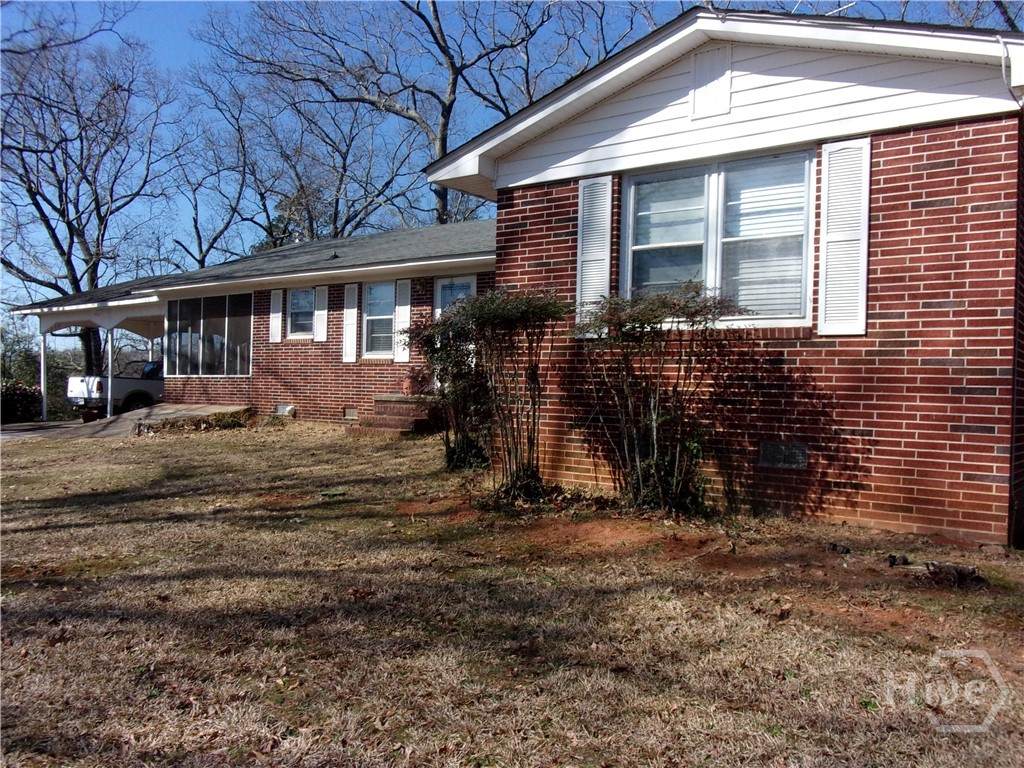 6615 Hwy 174 - Photo 1