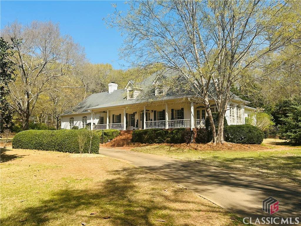 1271 Summit Drive - Photo 1