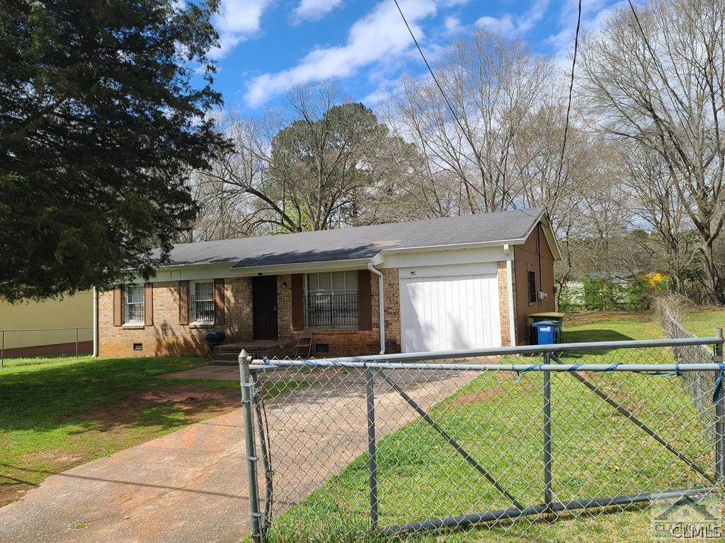 415 Martin Circle - Photo 1