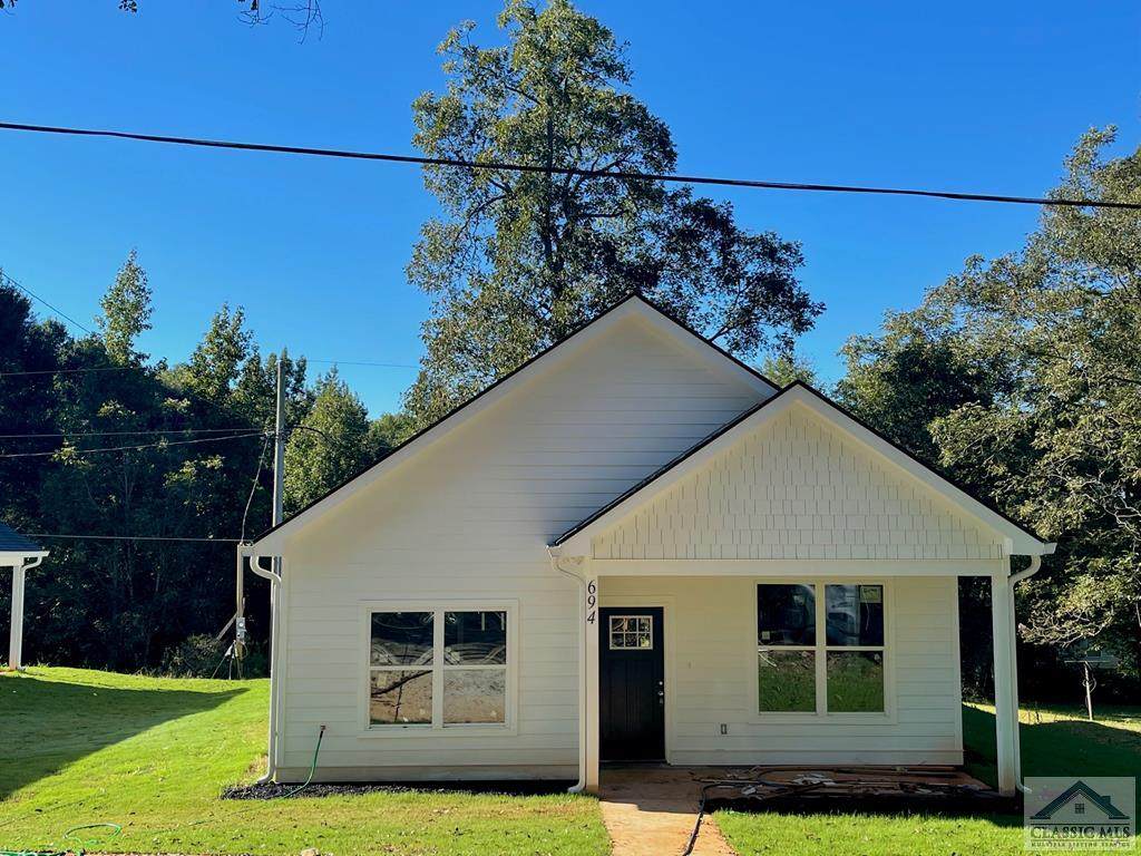 694 Railroad Avenue - Photo 1