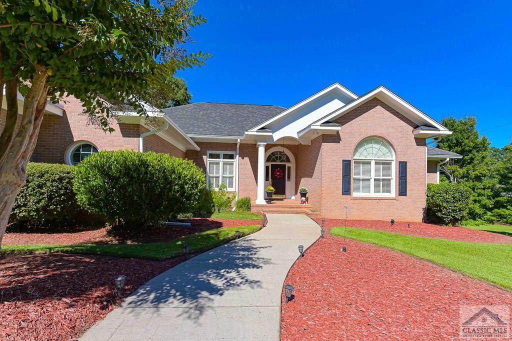 183 Lakeview Drive - Photo 1