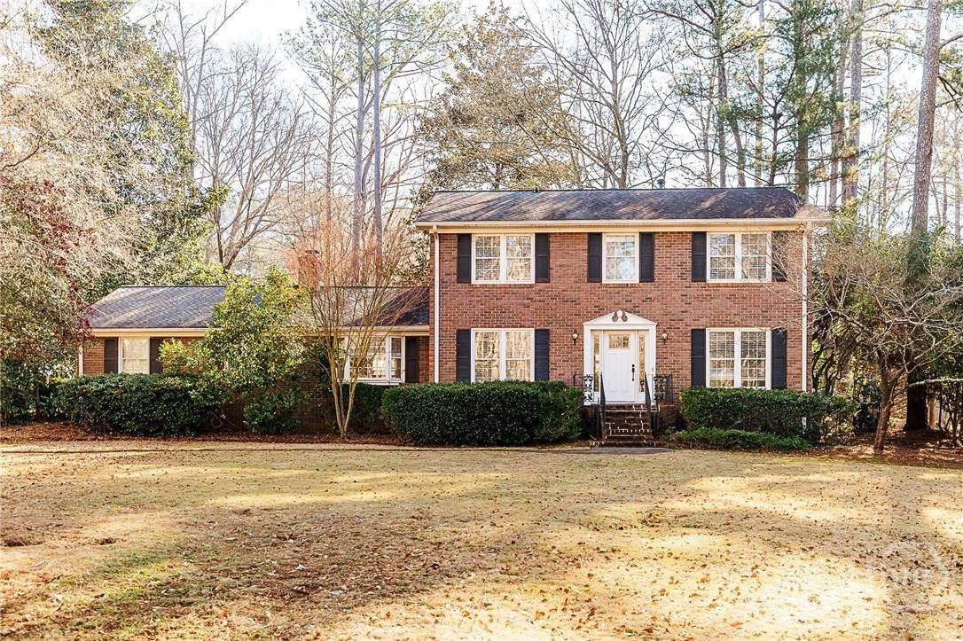 170 Dunwoody Drive - Photo 1