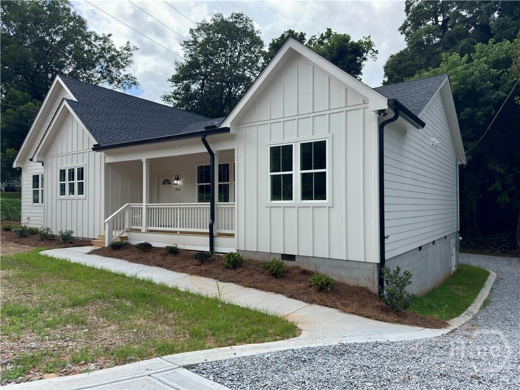 294 Moreland Avenue - Photo 1