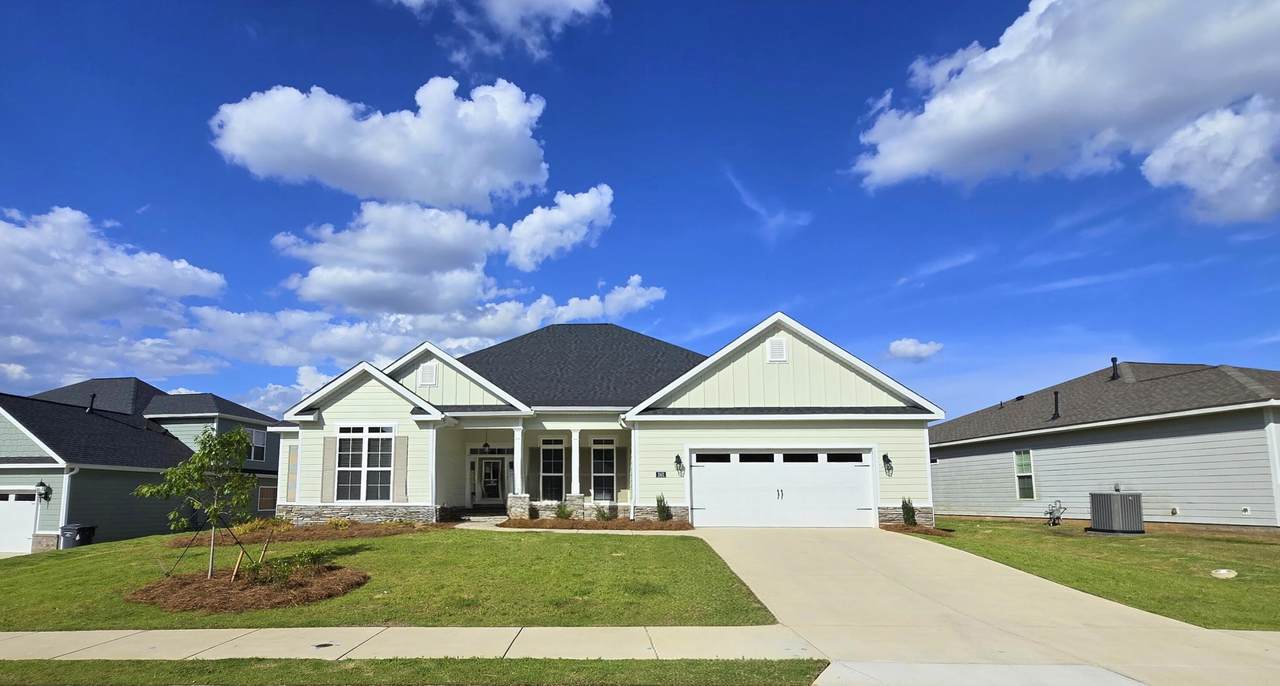 242 Dublin Loop - Photo 1