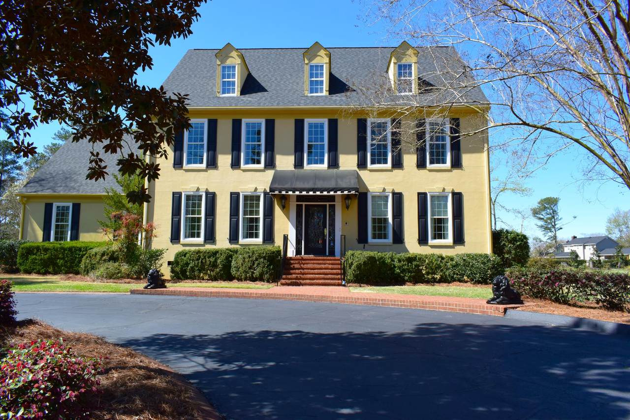 113 Oakhurst Drive - Photo 1