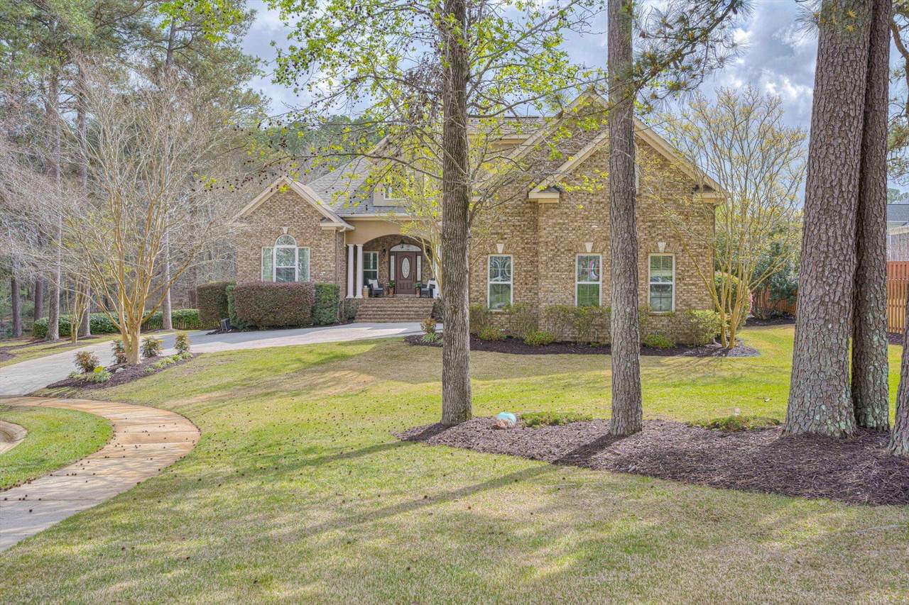 302 Lochleven Court - Photo 1