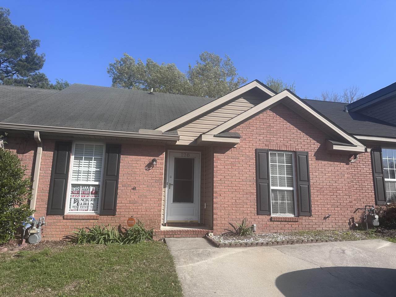 108 Harvestwood Drive - Photo 1