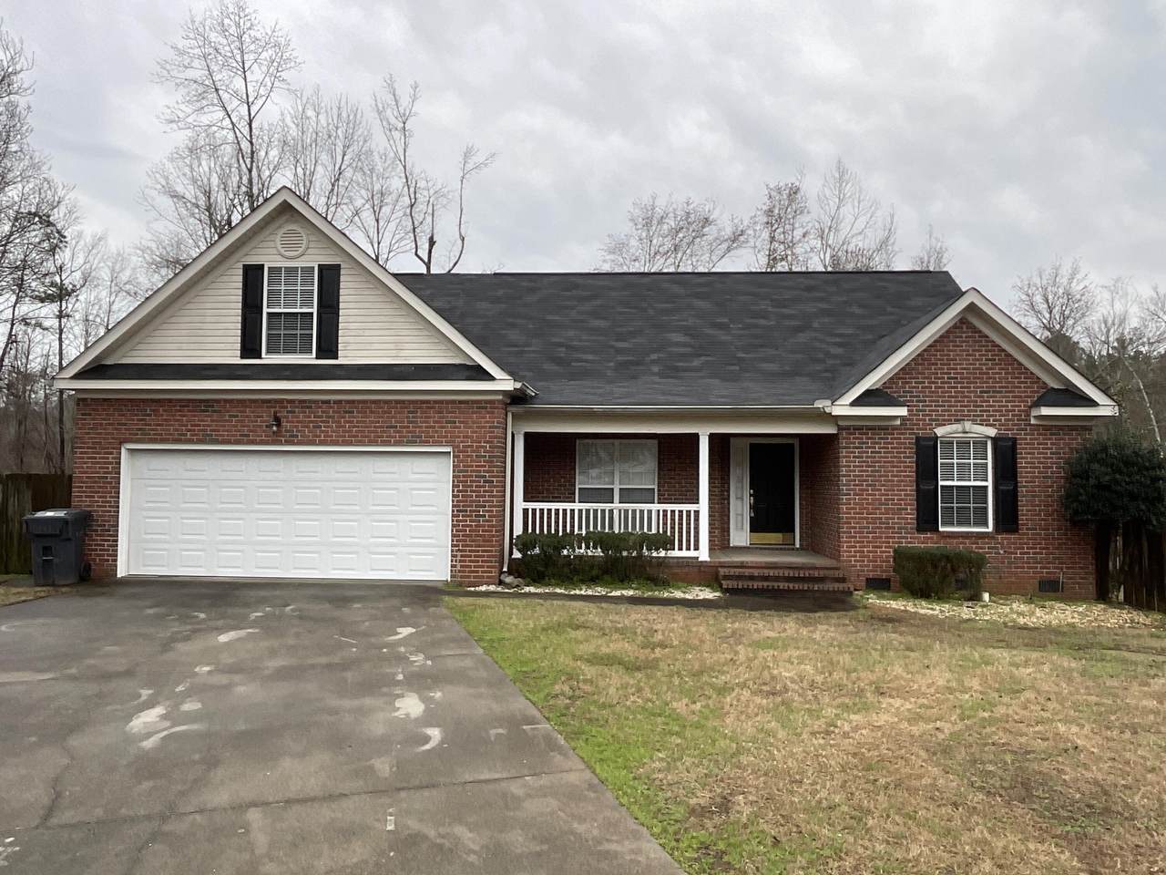 852 Hamilton Court - Photo 1