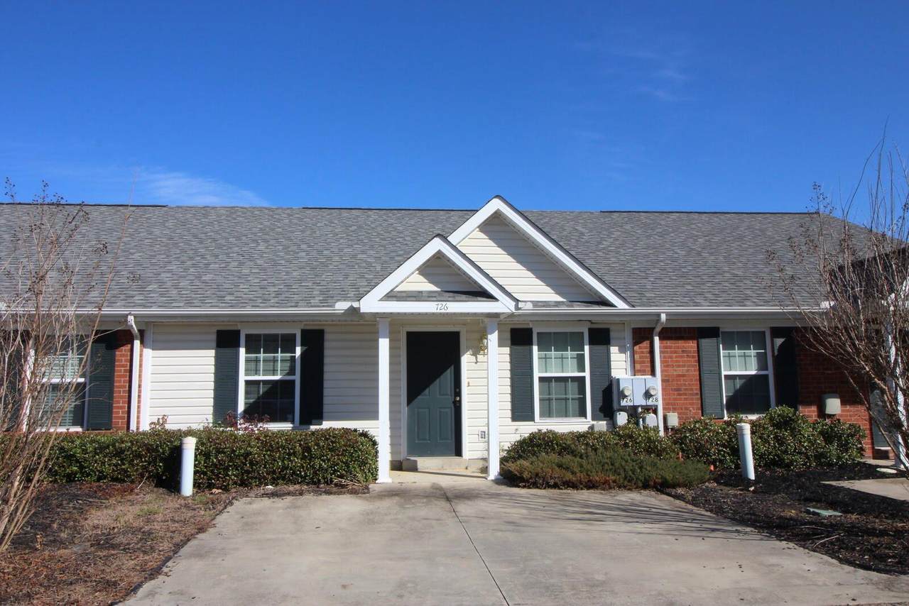 726 Creekside Drive - Photo 1