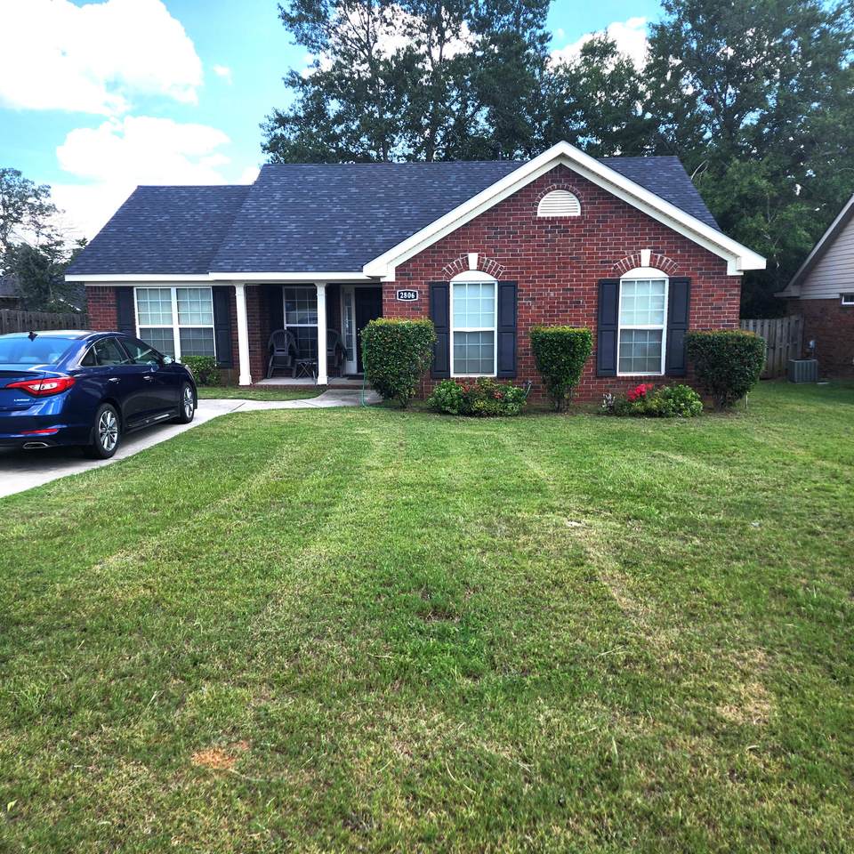 2806 Wyndham Drive - Photo 1