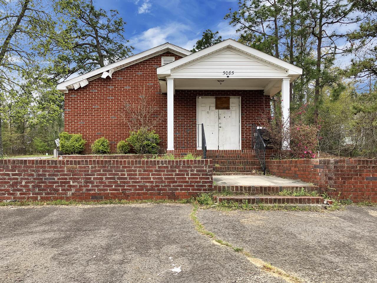 5085 Whiskey Road - Photo 1