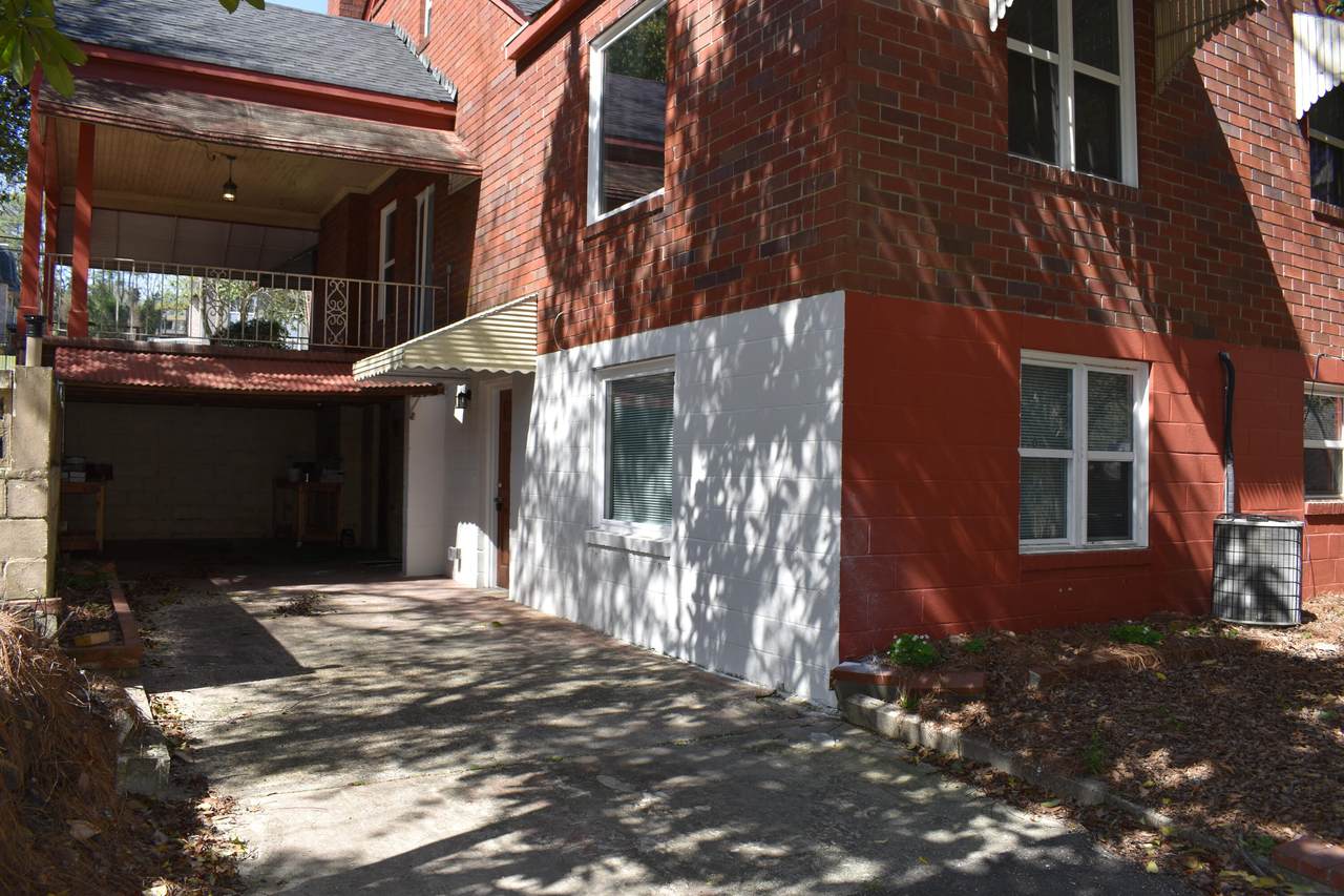 804 Hickman Road - Photo 1