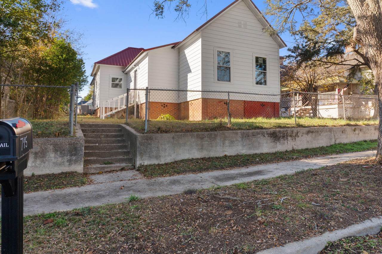 795 Leitner Street - Photo 1