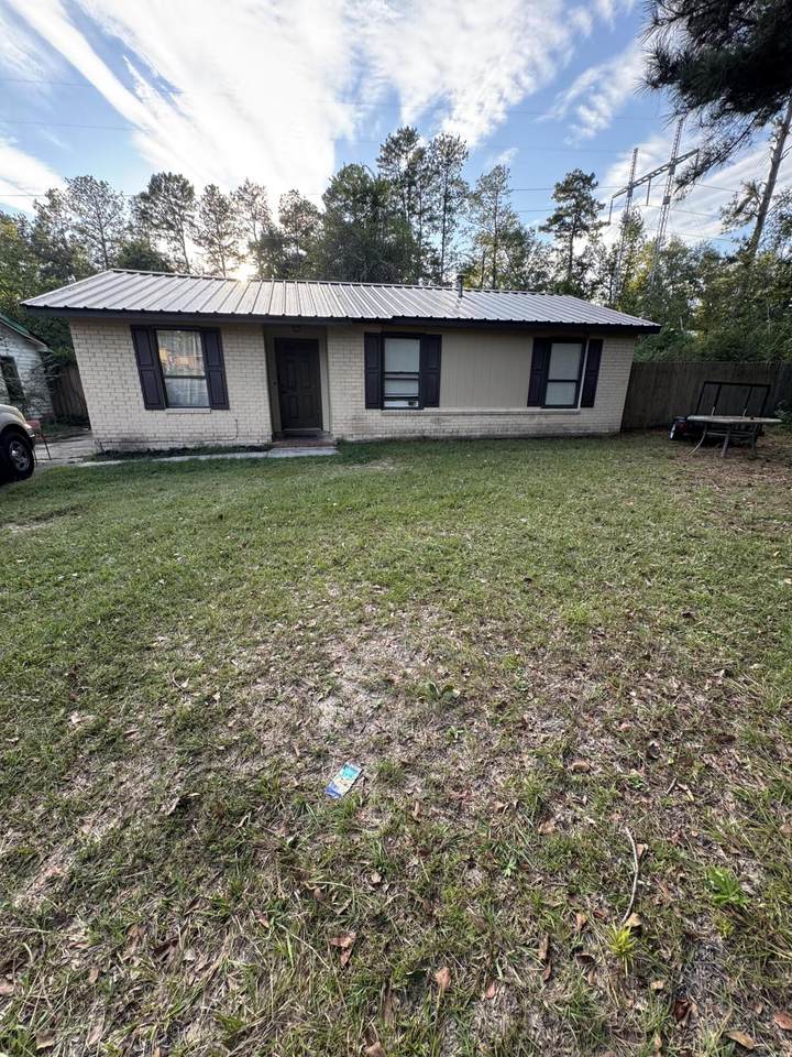 3619 Abbey Road - Photo 1