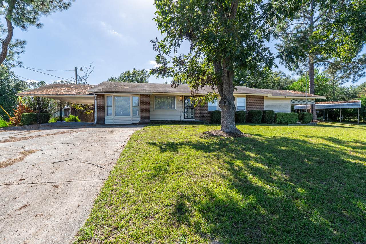 2046 Fernwood Circle Circle - Photo 1