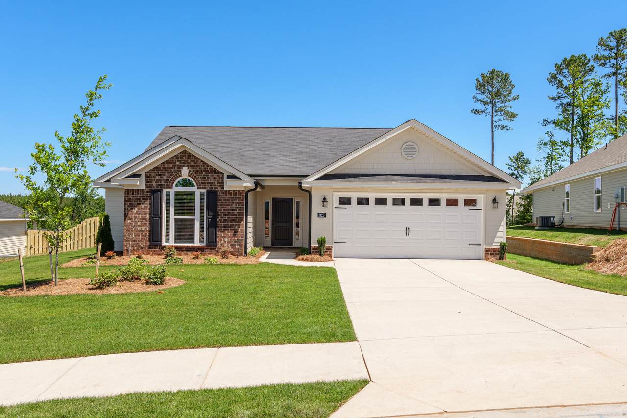 923 Holbrook Drive - Photo 1