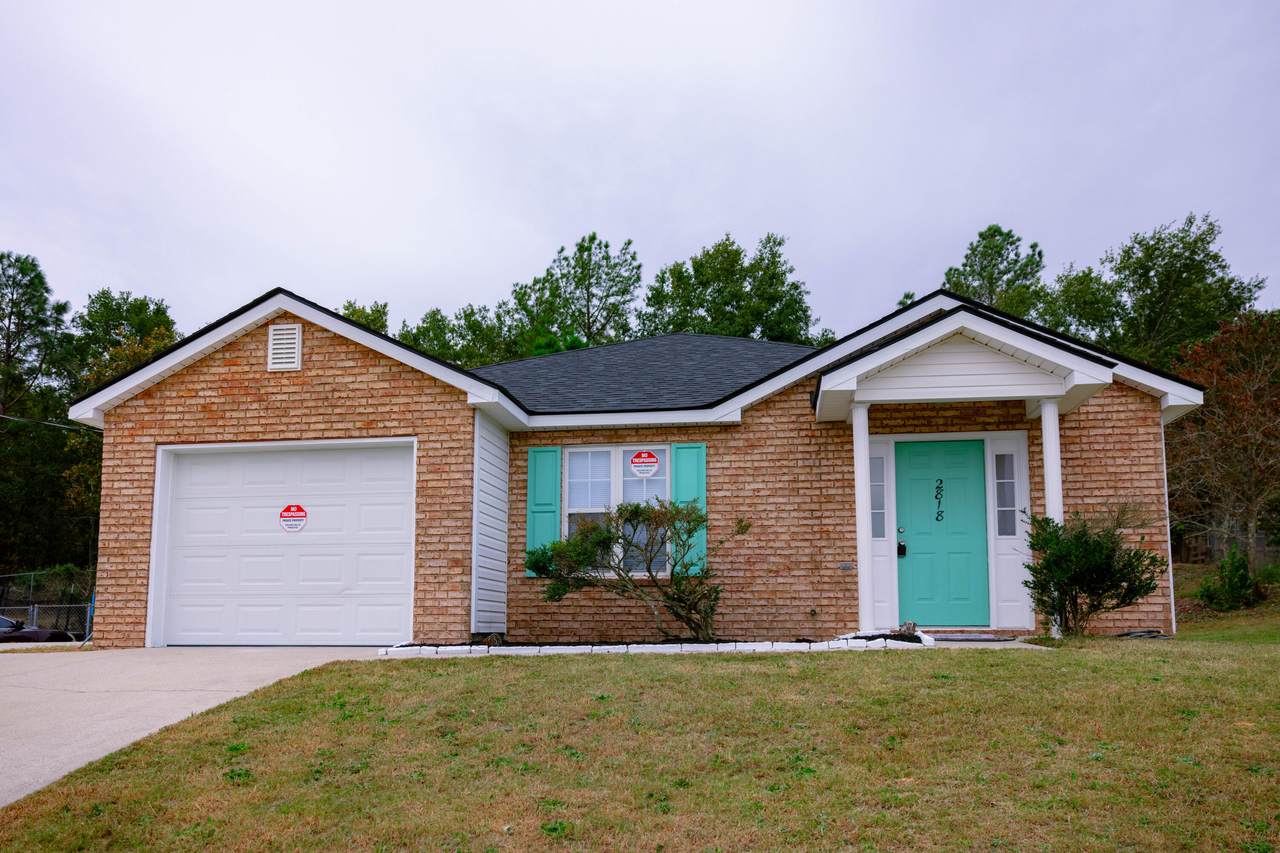 2818 Cranbrook Drive - Photo 1