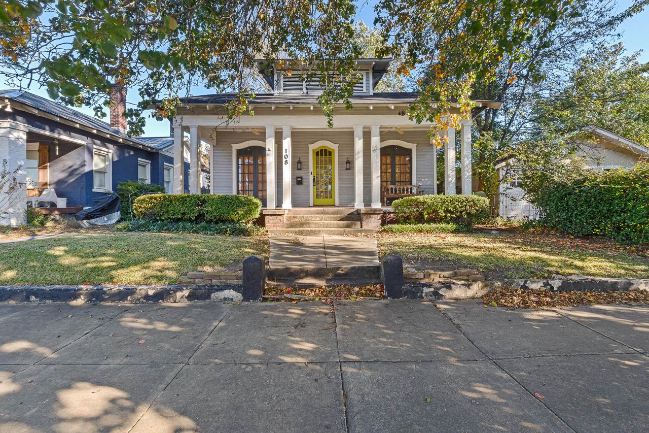 108 4th Street - Photo 1