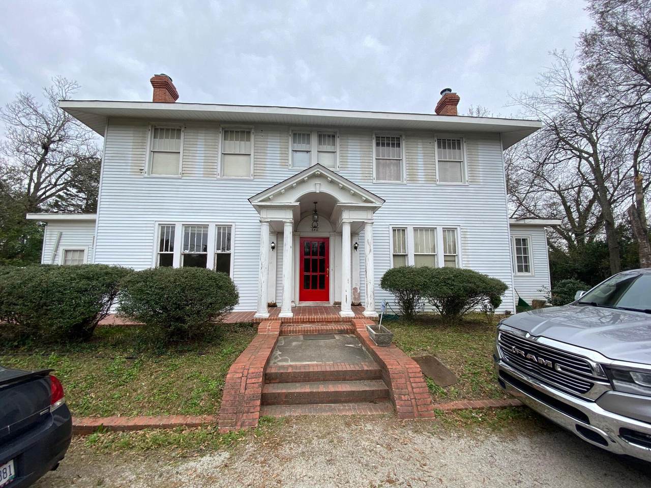 640 7TH Street - Photo 1