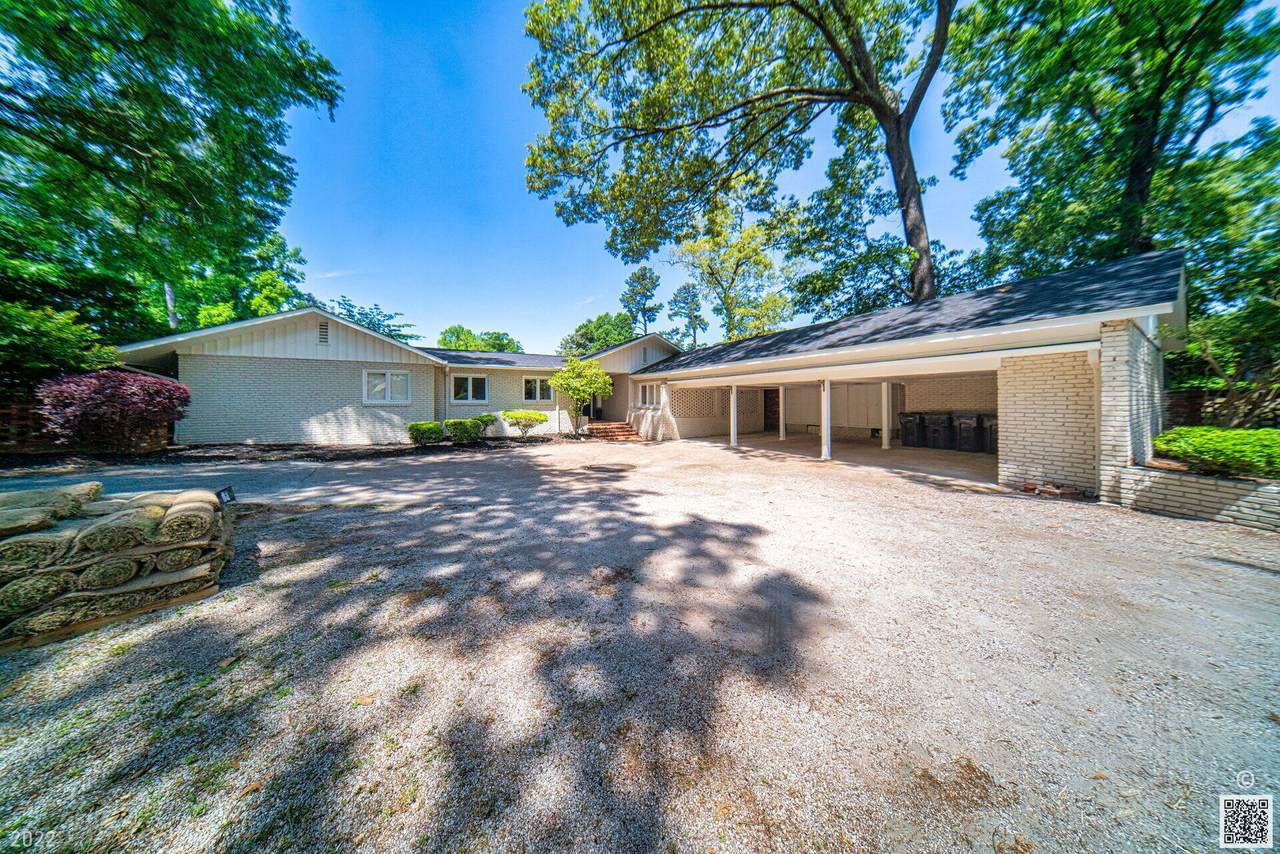 2919 Lake Forest Drive - Photo 1