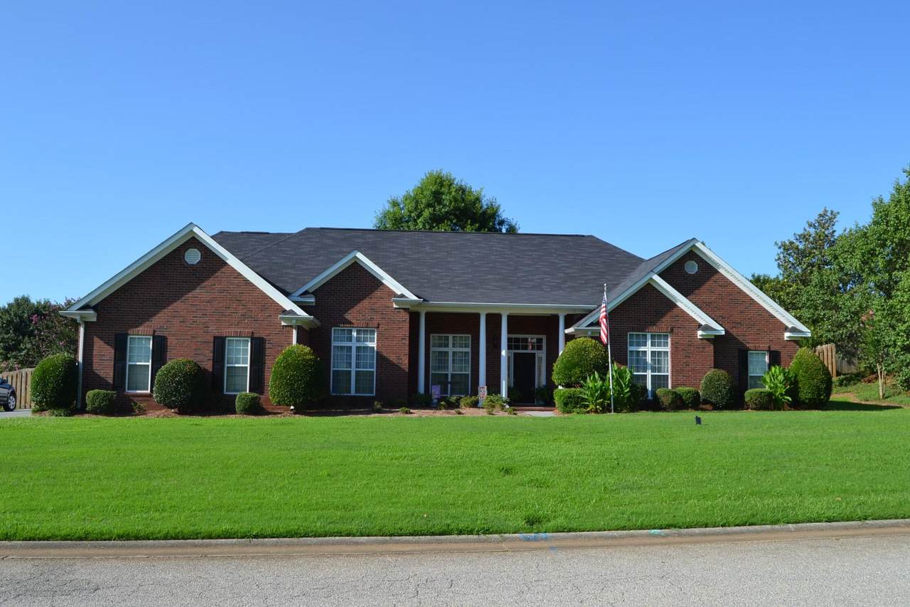 1429 Knob Hill Circle - Photo 1