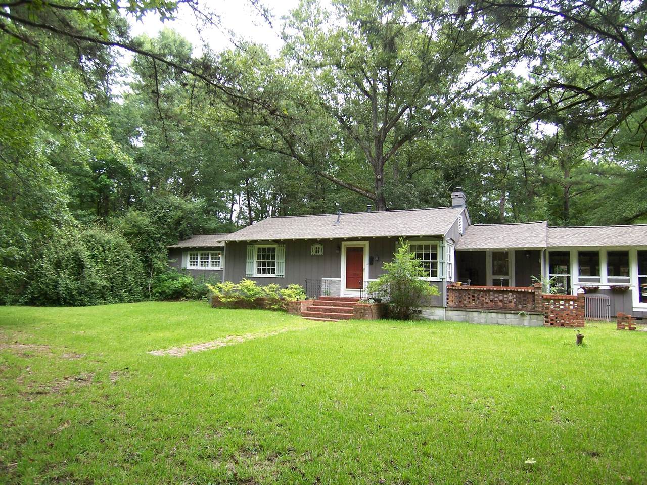 350 Thompson Street - Photo 1