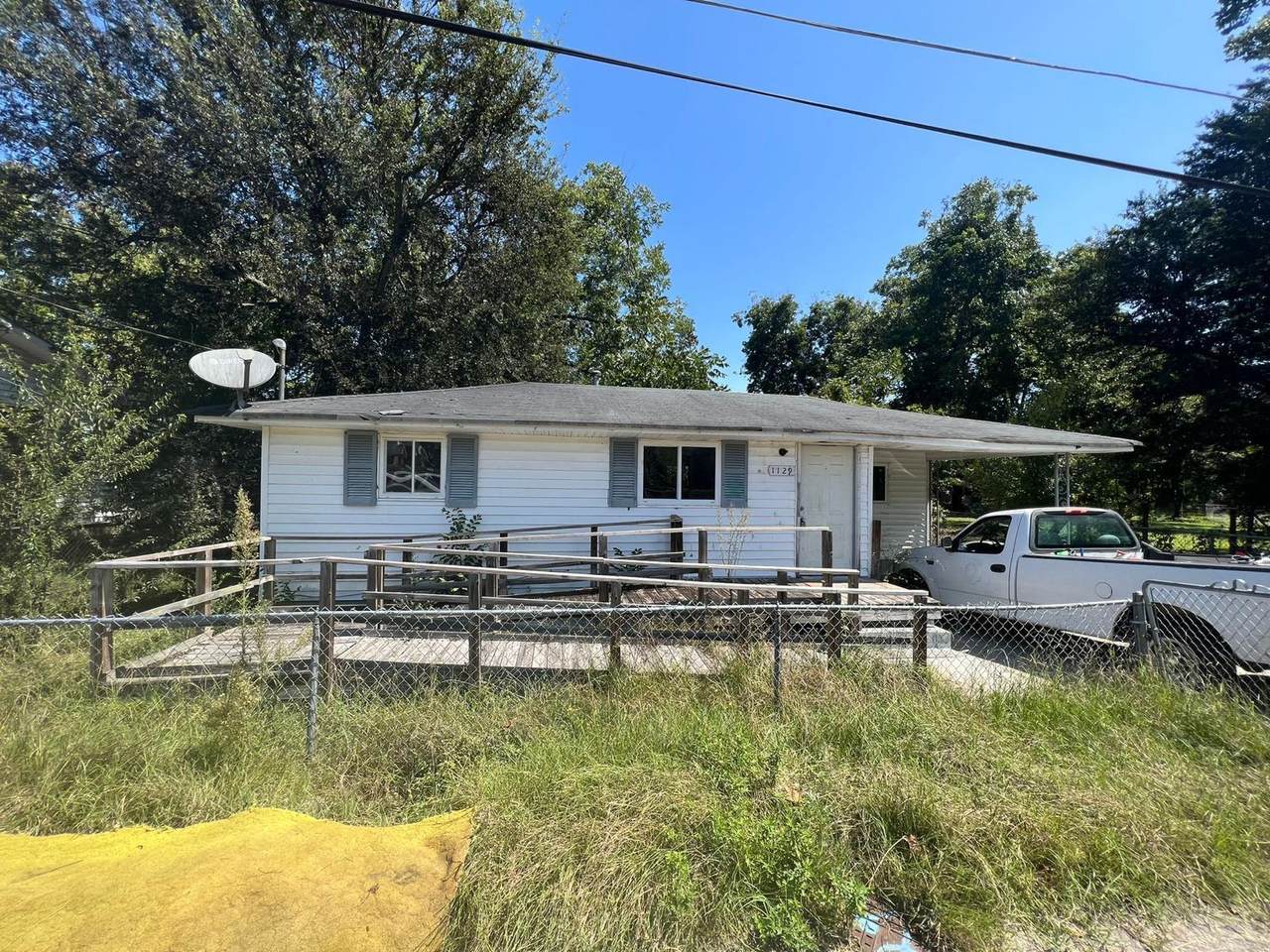 1129 11TH Avenue - Photo 1