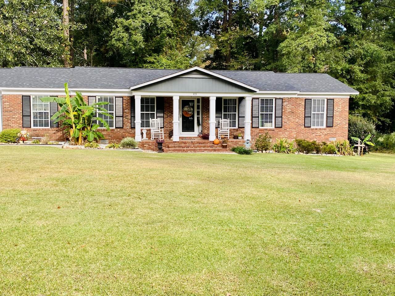 625 Hemlock Drive - Photo 1