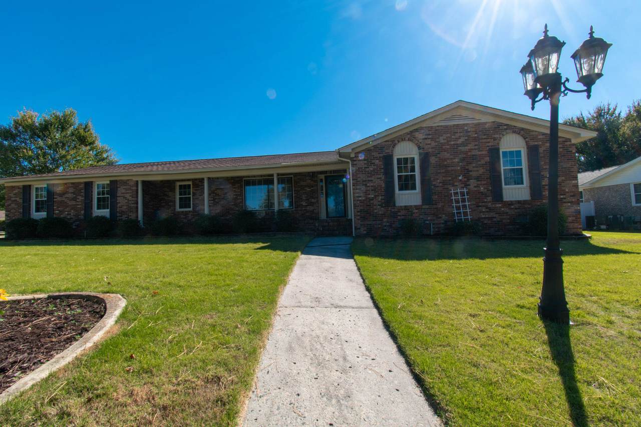 144 Holiday Drive - Photo 1