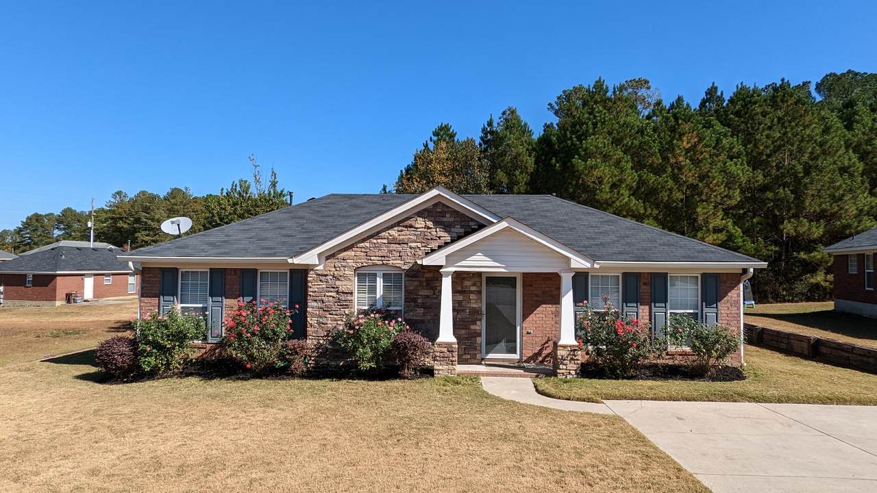 4603 Pinehurst Court - Photo 1