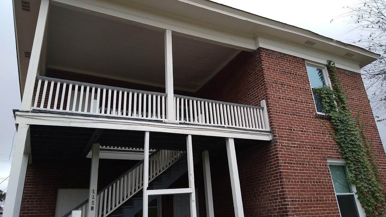 111 4TH Street - Photo 1