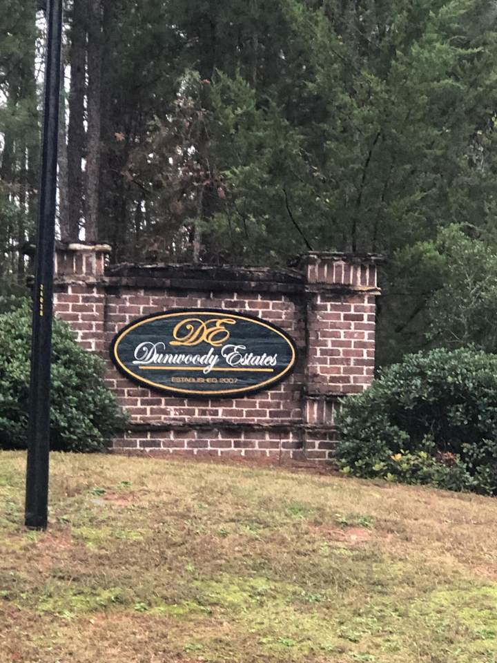 1421 Dunwoody Place - Photo 1