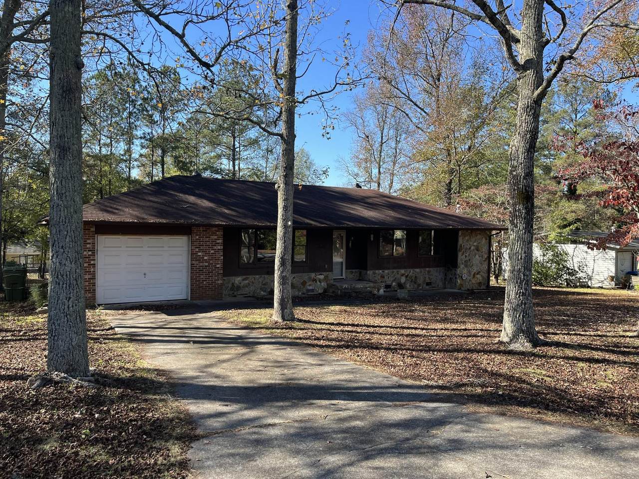 514 Lee Drive - Photo 1
