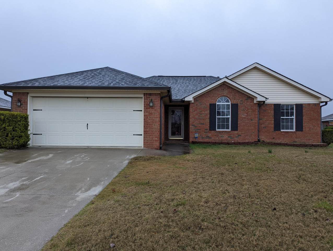 327 Taylor Circle - Photo 1