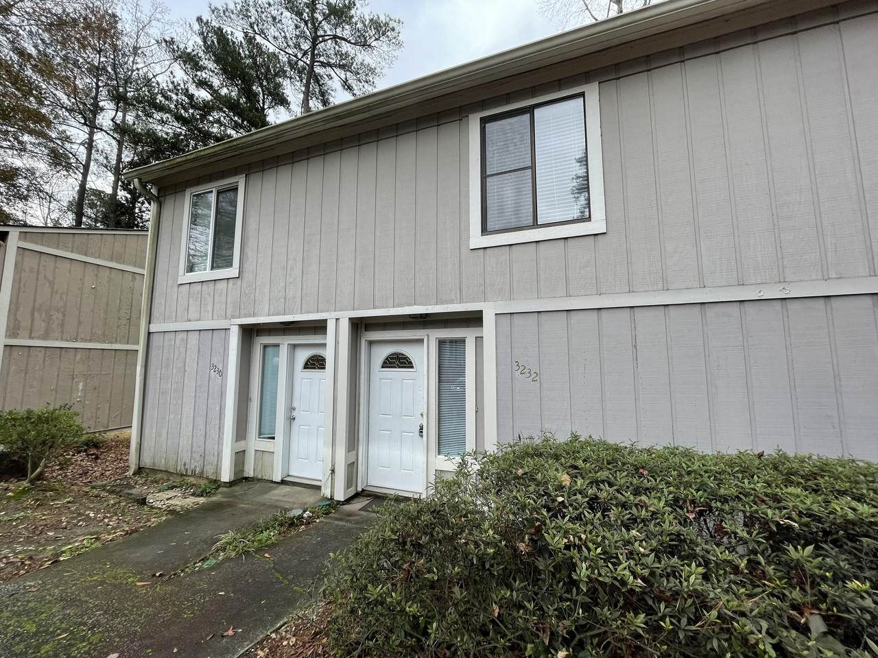 3232 Wimbledon Drive - Photo 1