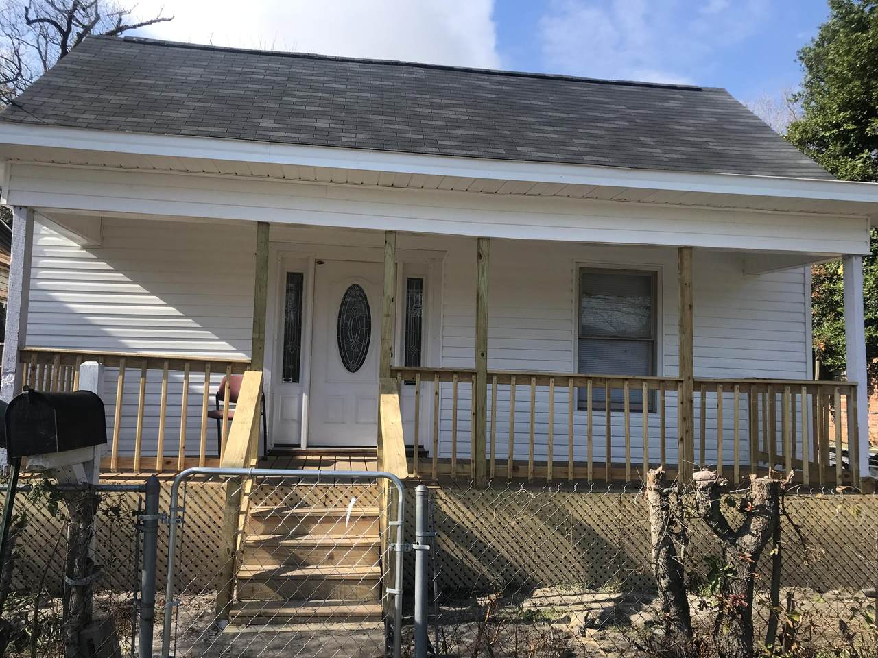 1519 Holley Street - Photo 1