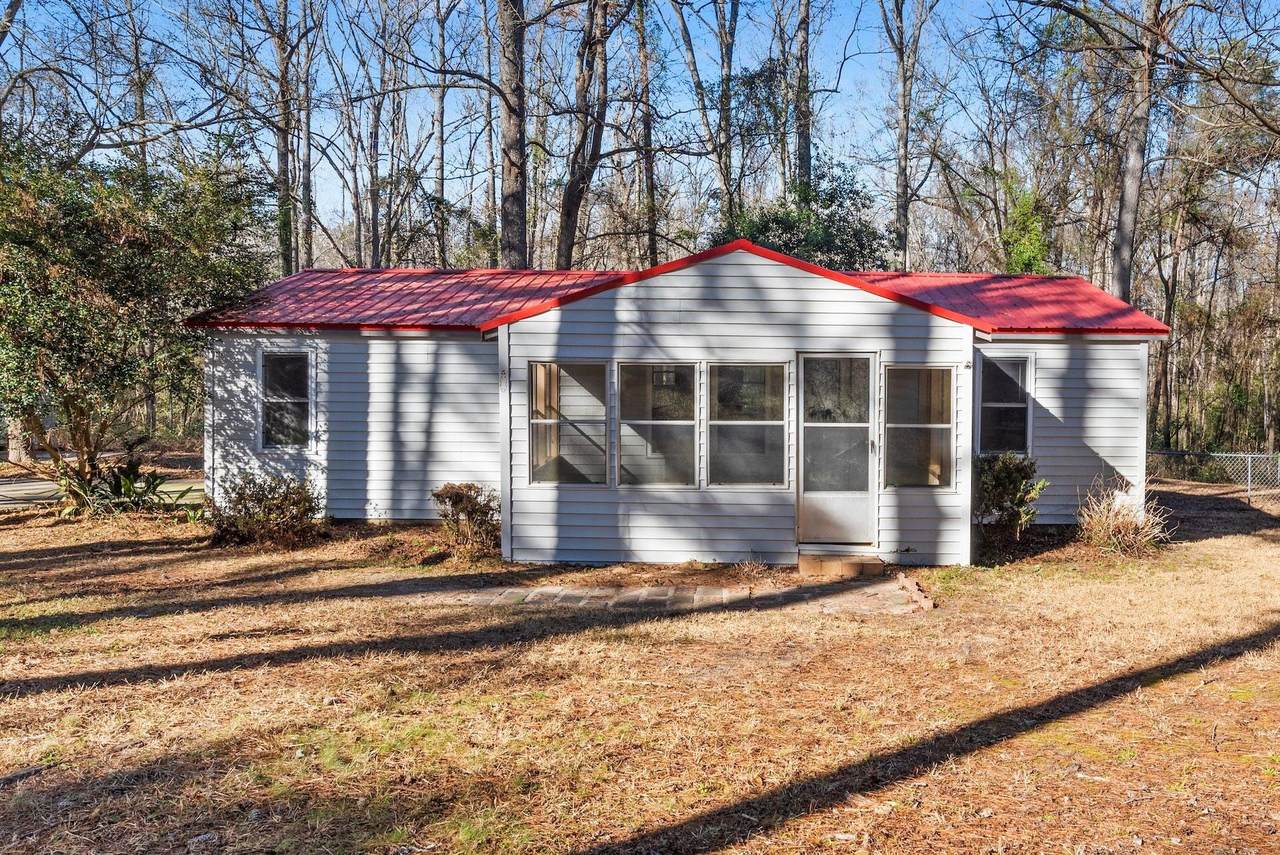 930 Murrah Forest - Photo 1