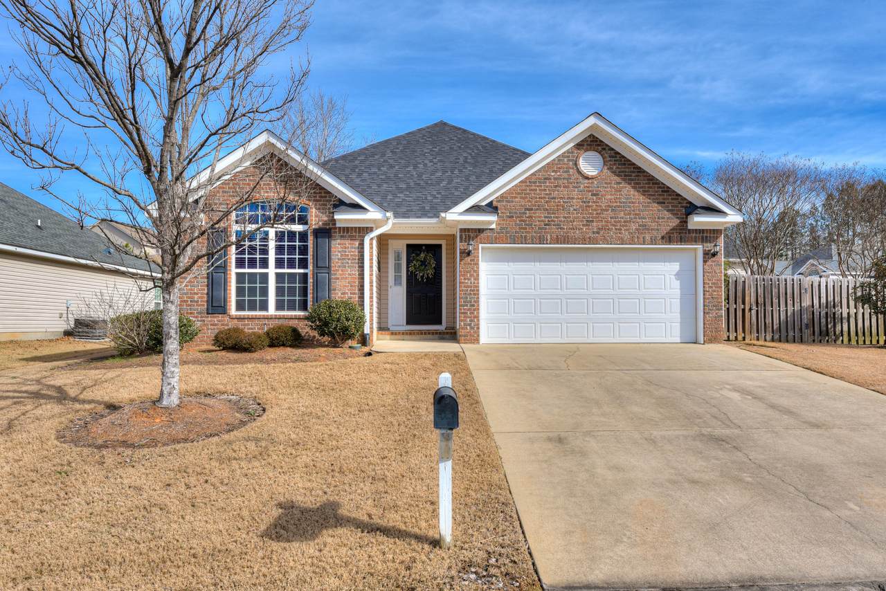 523 Lory Lane - Photo 1
